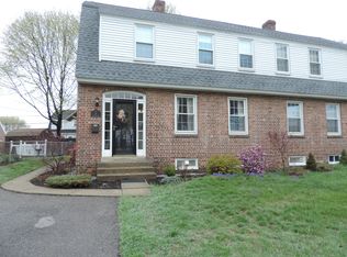 8 Raleigh Way, Portsmouth, NH 03801