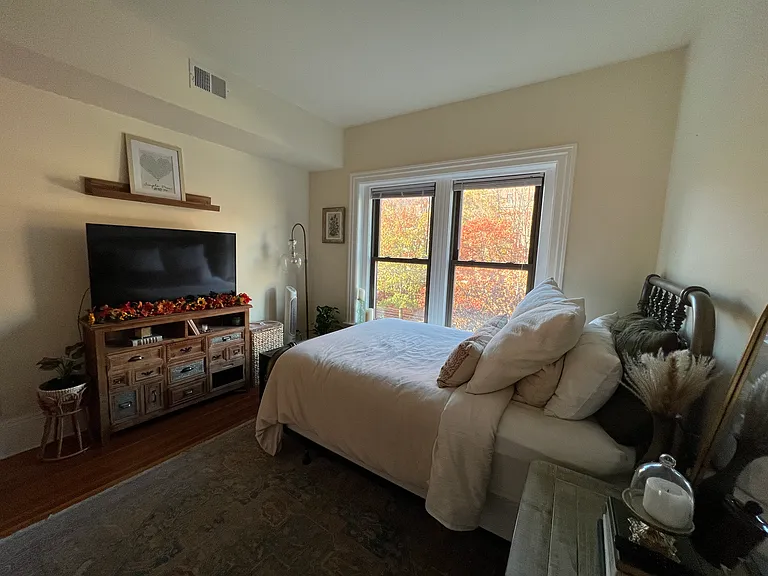 1463 Beacon St #43 — Photo 8