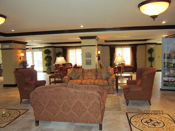 3rd image of 216 Yacht Harbor Dr