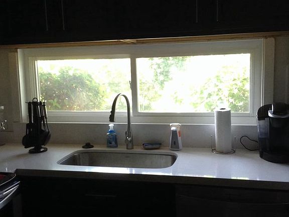 5th image of 1625 Skyline Dr