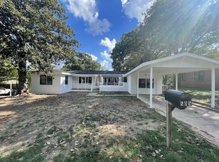 505 Highland Dr, Athens, TX 75751