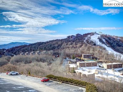 303 Sugar Top Drive UNIT 3325, Banner Elk, NC, 28604