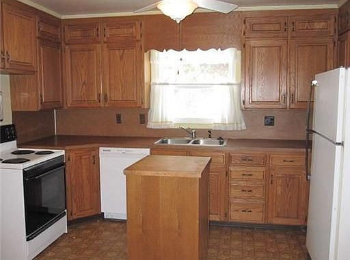 2nd image of 1013 Darlington Ave
