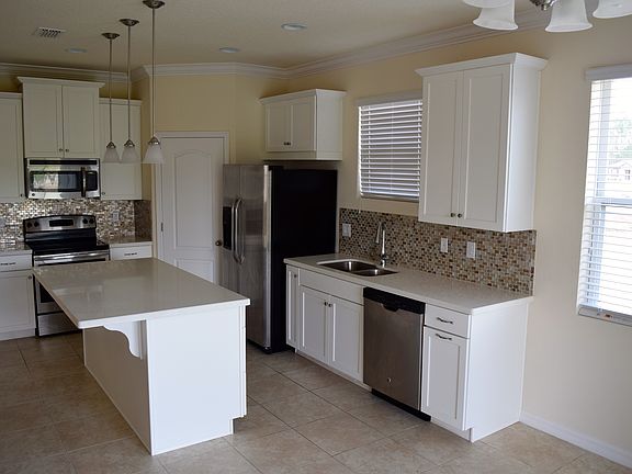 5th image of 408 Los Alamos St