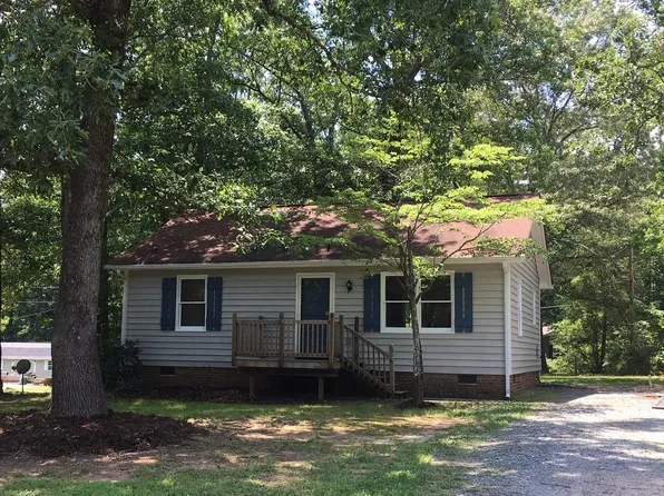 5927 McGregor Dr, Charlotte, NC 28227