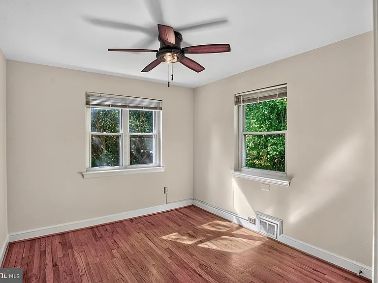5915 Ryland Dr — Photo 12