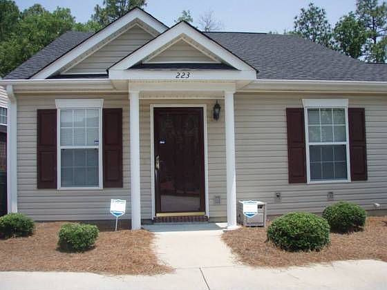1st image of 223 Philmont Dr
