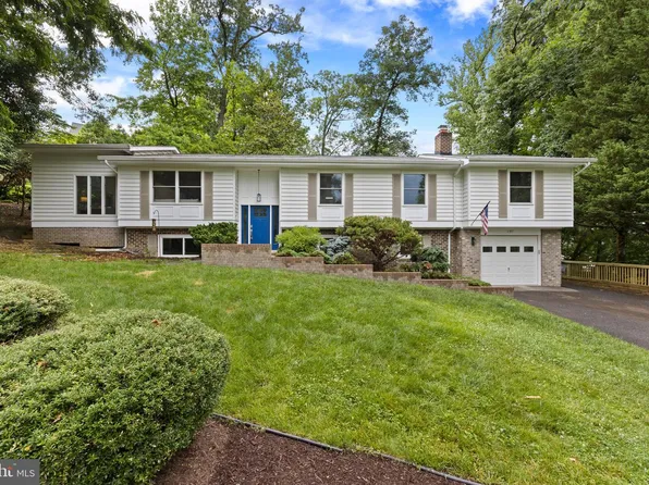 5610 Shade Tree Ln, Alexandria, VA 22310