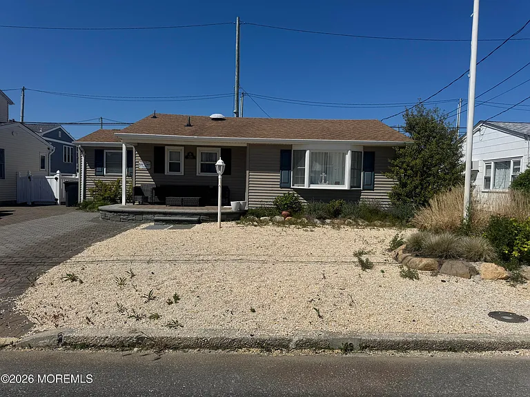 128 San Fernando Dr — Photo 11