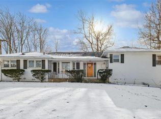 14 Cypress Ave, Great Neck, NY 11024