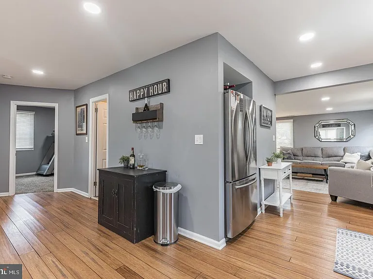 215 W Gloucester Pike — Photo 7