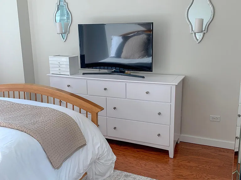 600 N Kingsbury St #905 — Photo 7