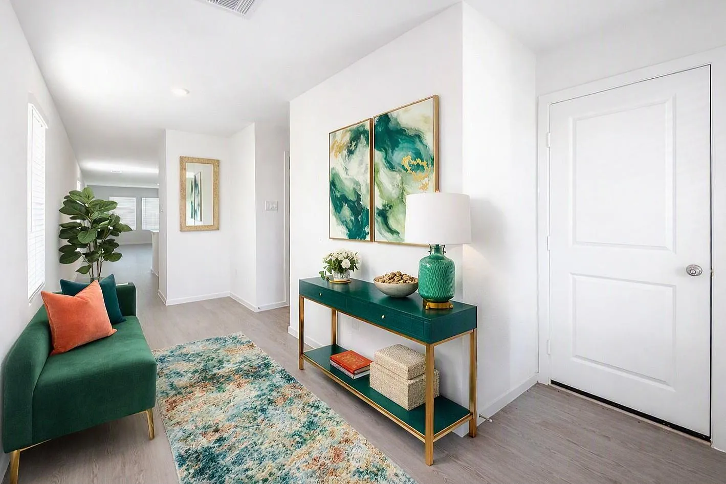 4 bed, 2.0 bath, 1656 sqft, $2,000 — Photo 4