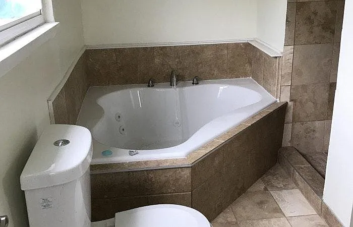 4 bed, 3.5 bath, 2600 sqft, $2,800 — Photo 2