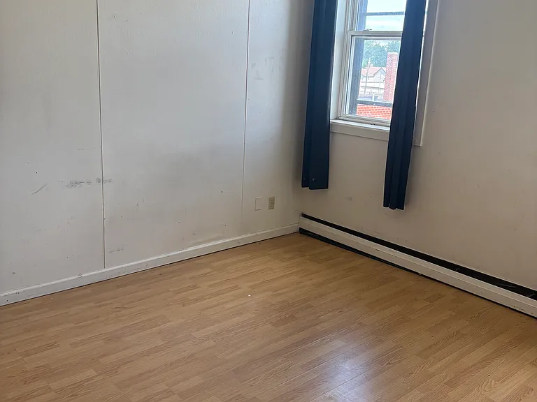 121 State St N #6 — Photo 7
