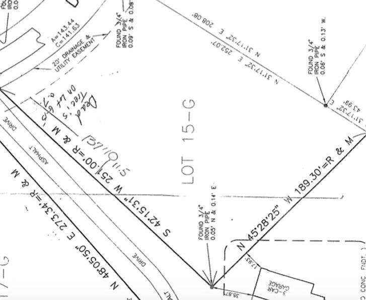 1st image of 33 Deverell Dr