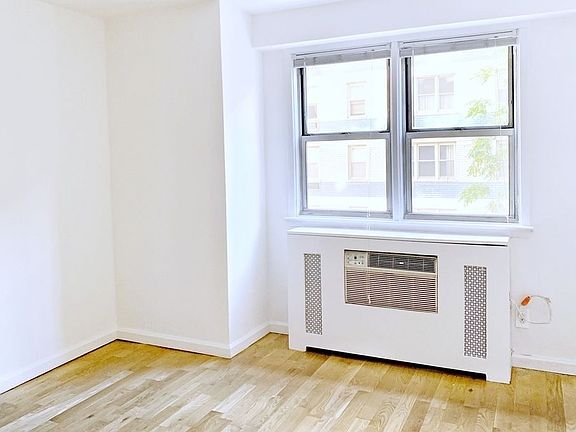 5th image of 145 E 27th St APT 10M
