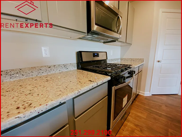 8024 Irwin Loop — Photo 16