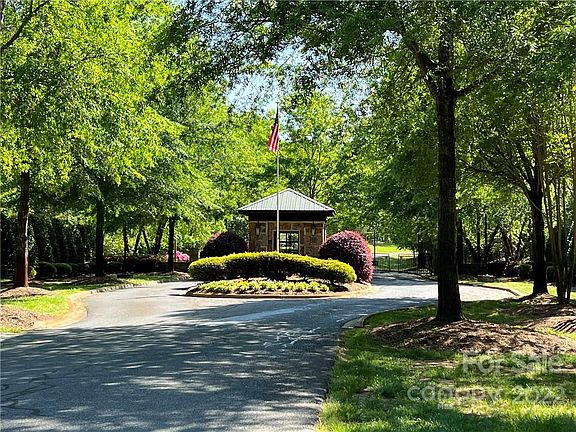 3rd image of 128 Sirocco Dr #67