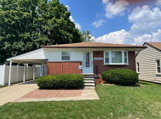 35618 Palmer Rd, Westland, MI 48186