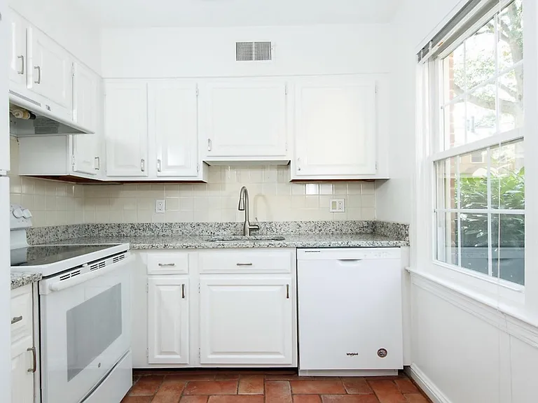 2501 Arlington Blvd #101 — Photo 3
