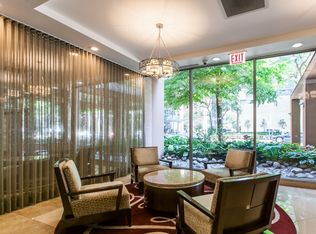 247 E Chestnut St APT 1003B, Chicago, IL