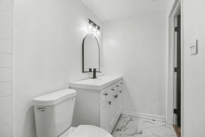 2160 Dowdell Dr — Photo 15