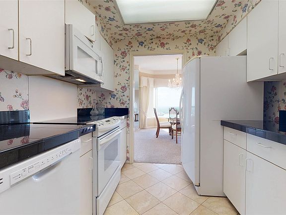 4th image of 2001 Holcombe Blvd Unit 2806