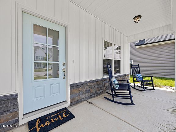 5th image of 412 N Wild Indigo Place