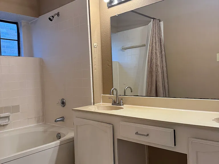 4141 Stinwick Ln — Photo 7