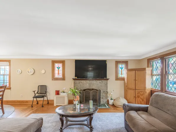 63-24 Alderton Street image 3 of 25