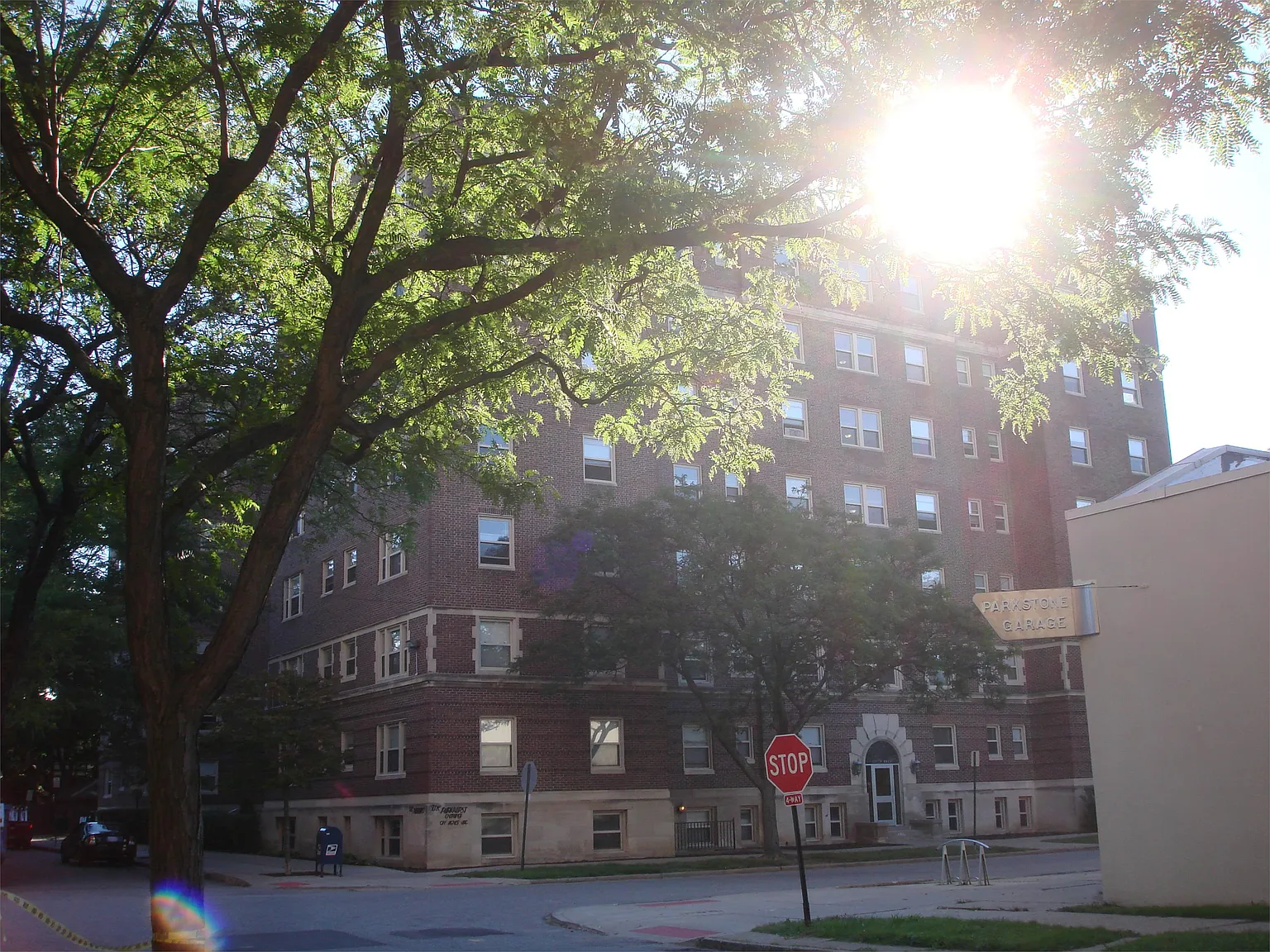 Parkhurst Apartments - 517 — Photo 3