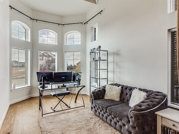 4th image of 4322 Baneberry Ct