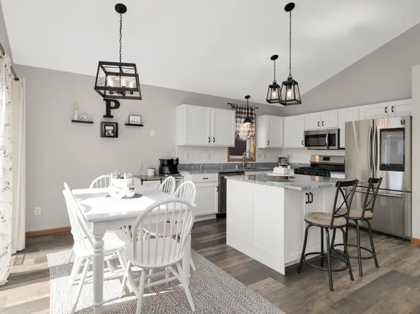 201 13th St, Farmington, MN 55024