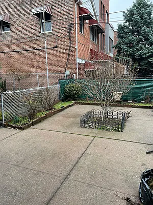 Rented by Plaza Realty | media 14