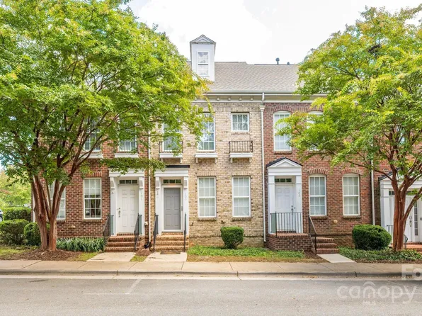 103 Quarter Ln, Mooresville, NC 28117