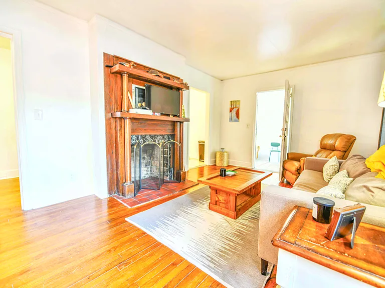 2714 Forest Dr — Photo 6