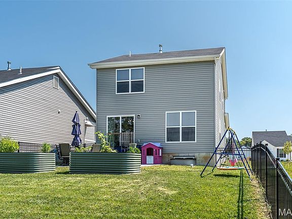 2nd image of 1066 Vardon Meadows Dr