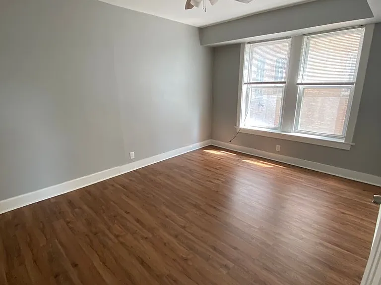 6801 S East End Ave — Photo 9