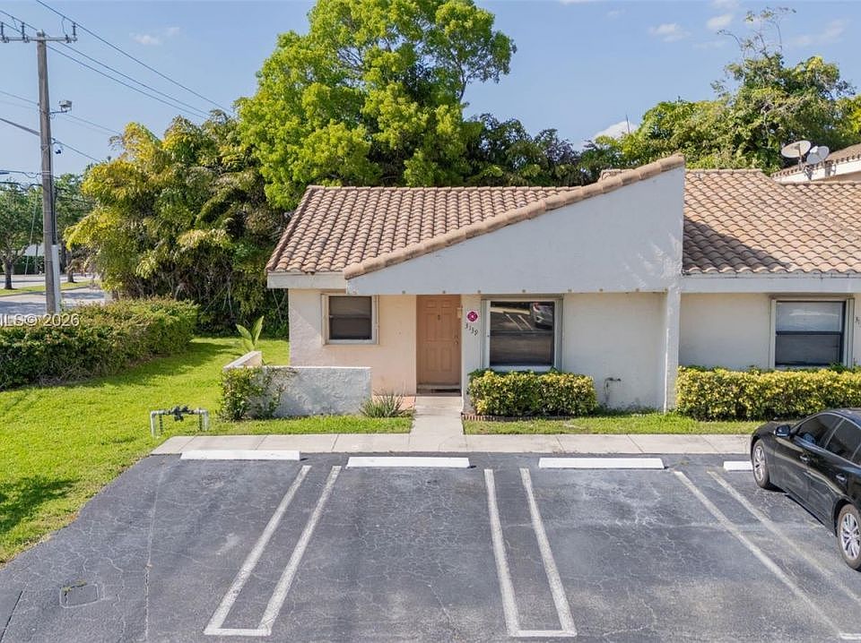 1st image of 3139 Coral Ridge Dr #3139