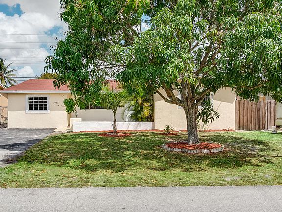 2nd image of 7757 Fairway Blvd