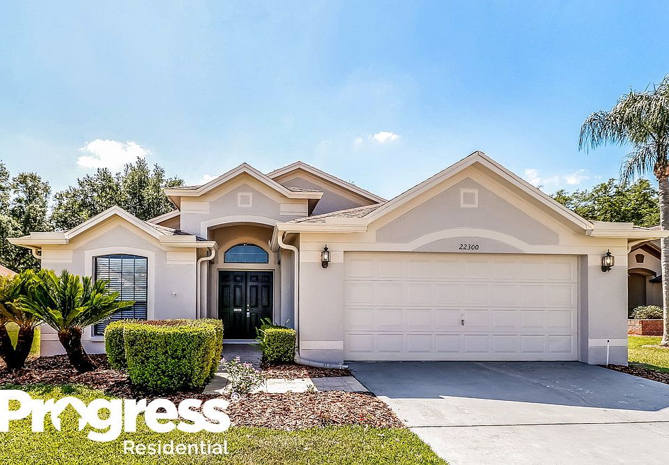 1st image of 22300 Willow Lakes Dr