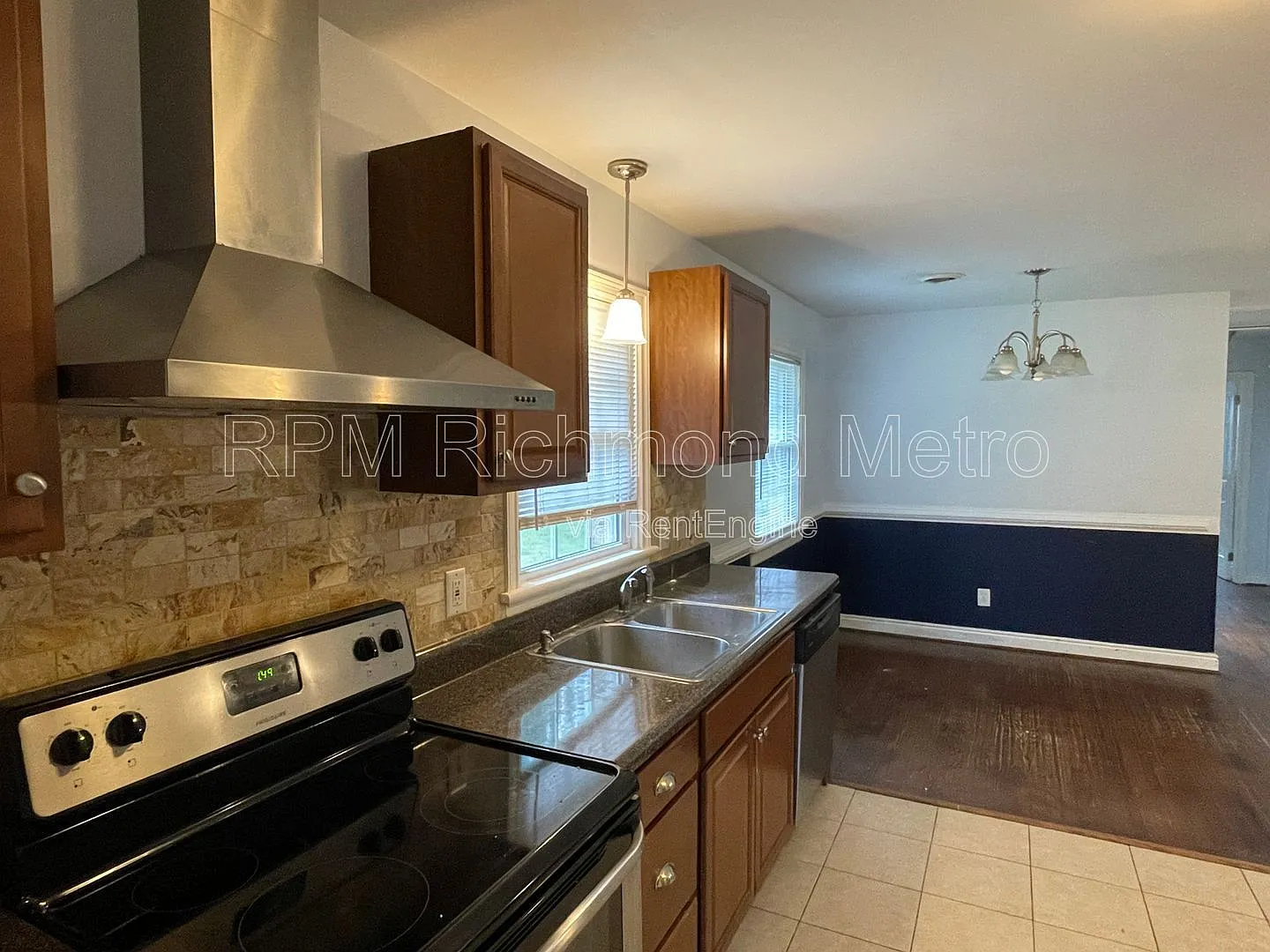 3 bed, 2.0 bath, 1482 sqft, $2,100 — Photo 4