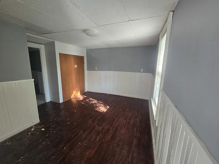 334 Clay St — Photo 4