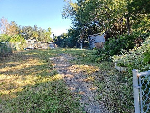 5th image of 7133 Wilcox Dr