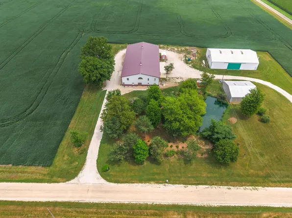 3510 N 1300e Rd, Kempton, IL 60946