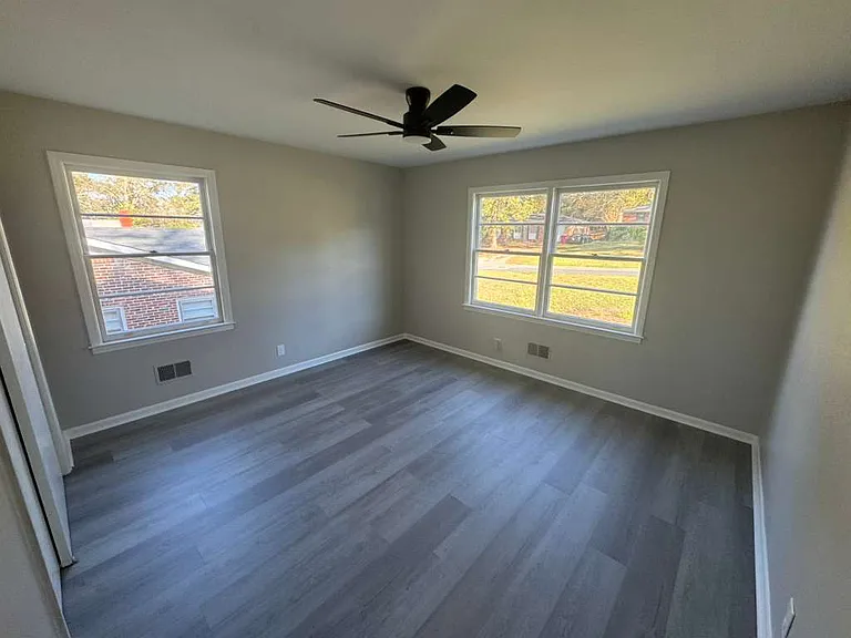 1840 Springwood Dr — Photo 11