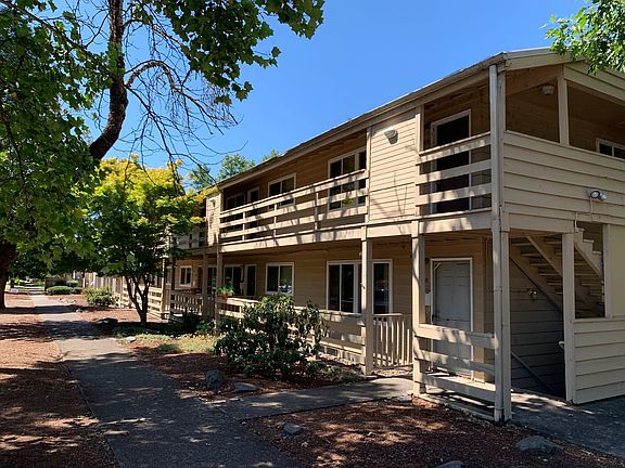 5th image of 211-245 Miller St S #231