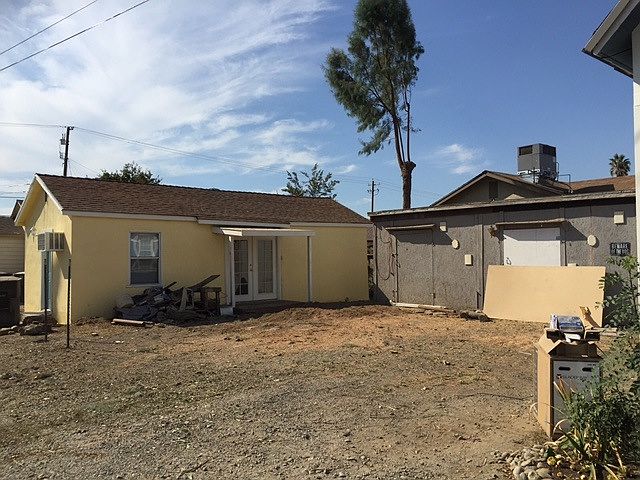 2nd image of 2712 Holly Dr APT C