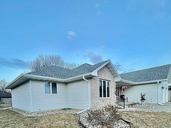 3rd image of 507 Red Bird Ln
